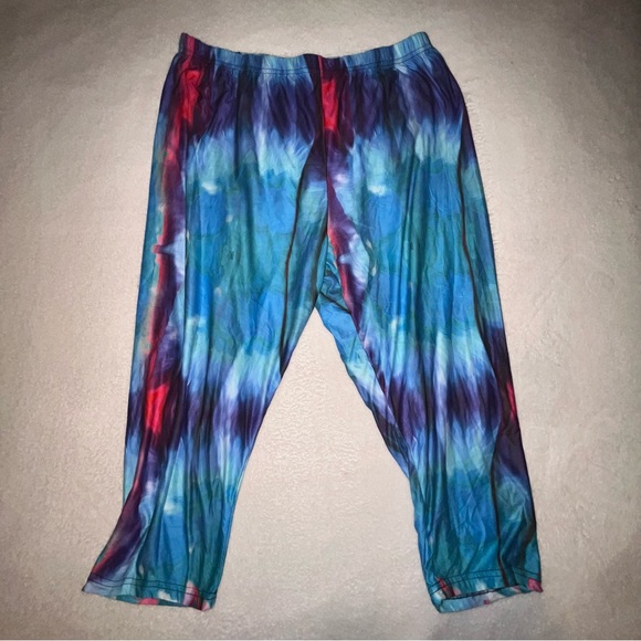 Women’s colorful capri leggings - Picture 1 of 3